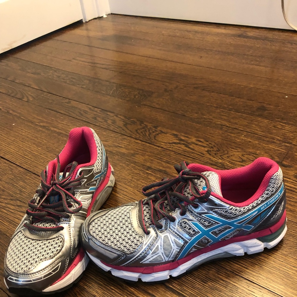 Sneakers